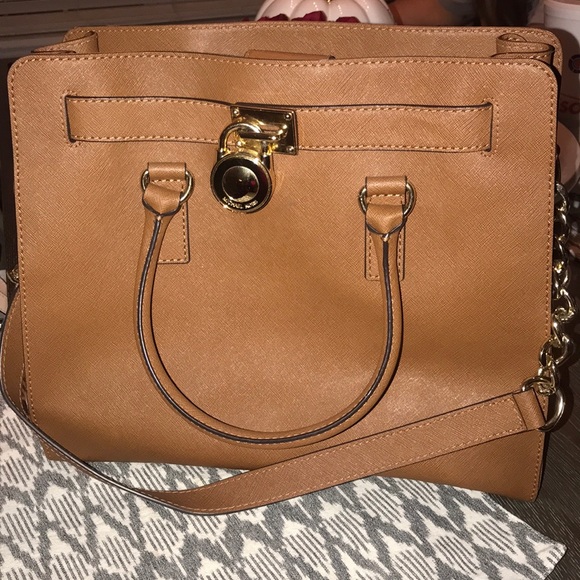 Michael Kors Handbags - MK bag